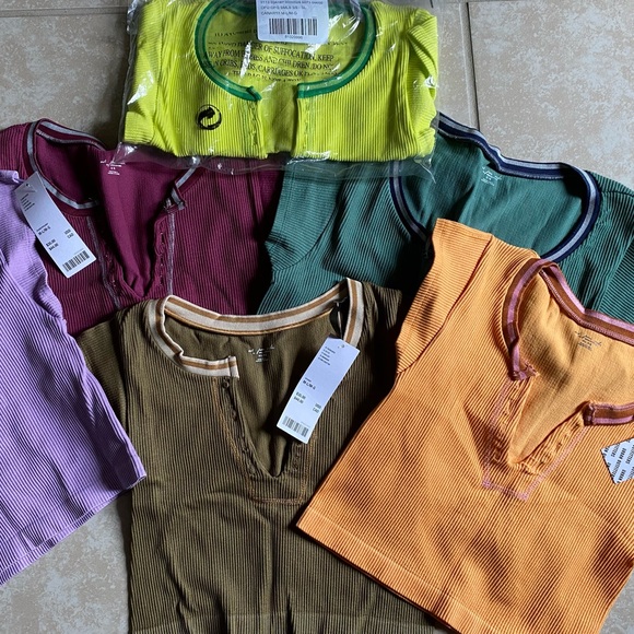 Urban outfitters NWOT out from under go for gold sage green seamless crop top. - Picture 5 of 5